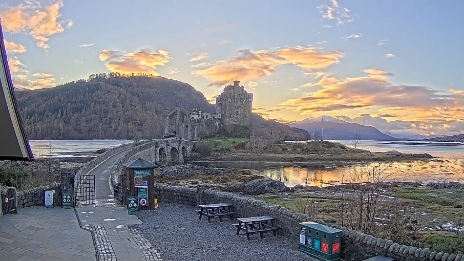 Scotland Webcams Live 2 Eilean Donan Castle min